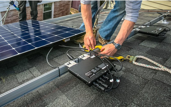 IP67 لوحة شمسية ميكرو إنفرتر كيت الشبكة الكهروضوئية المتصلة ميكروإنفرتر 3000W